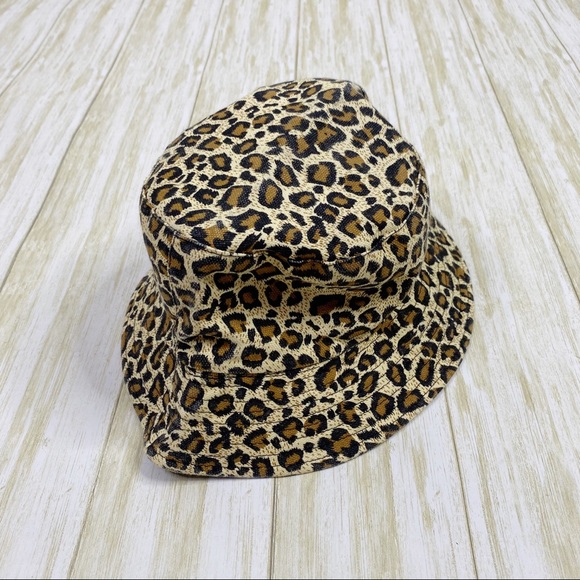 Unbranded Reversible Leopard Print & Black Bucket Hat - Picture 1 of 4